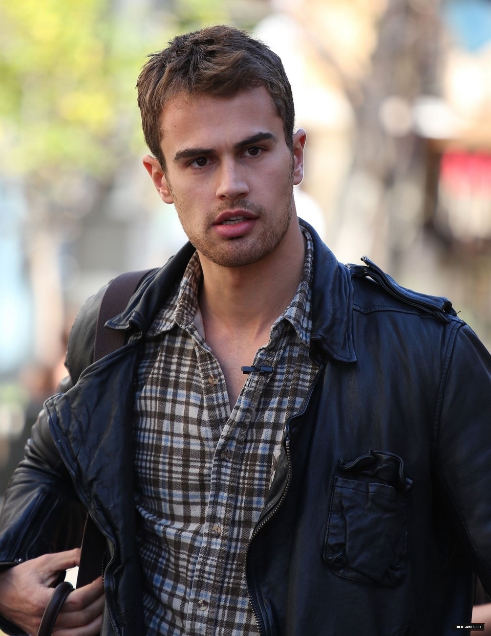 theojamesweb068.jpg