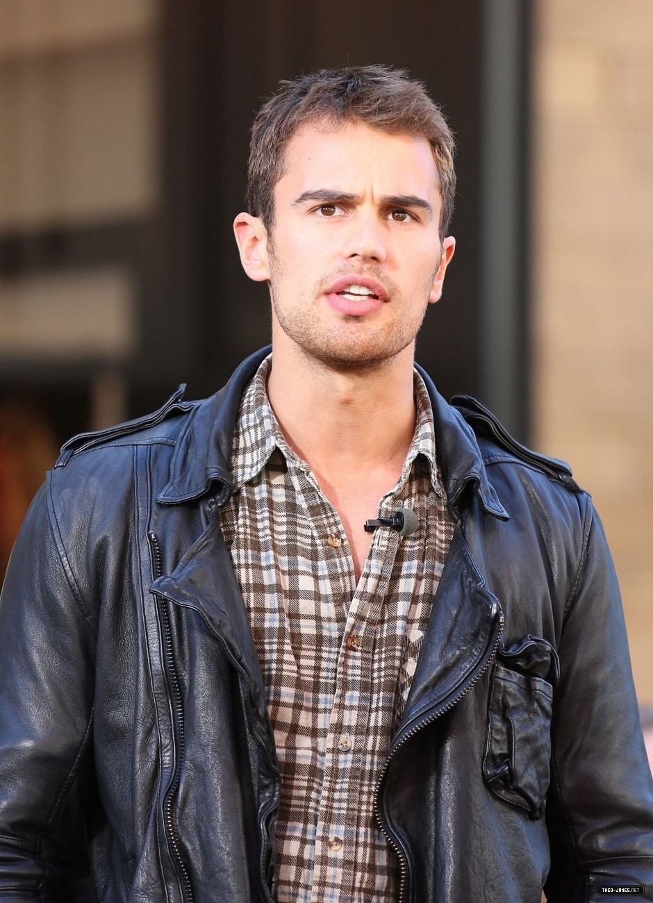 theojamesweb070.jpg