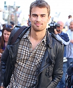 theojamesweb067.jpg