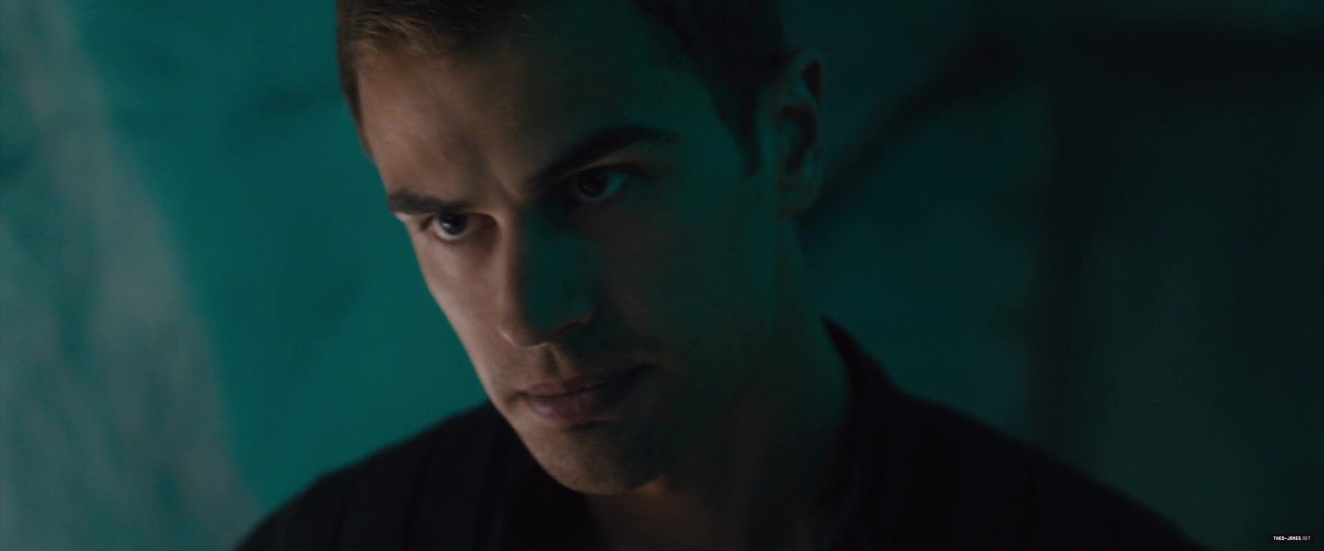 theojamesweb0400.jpg