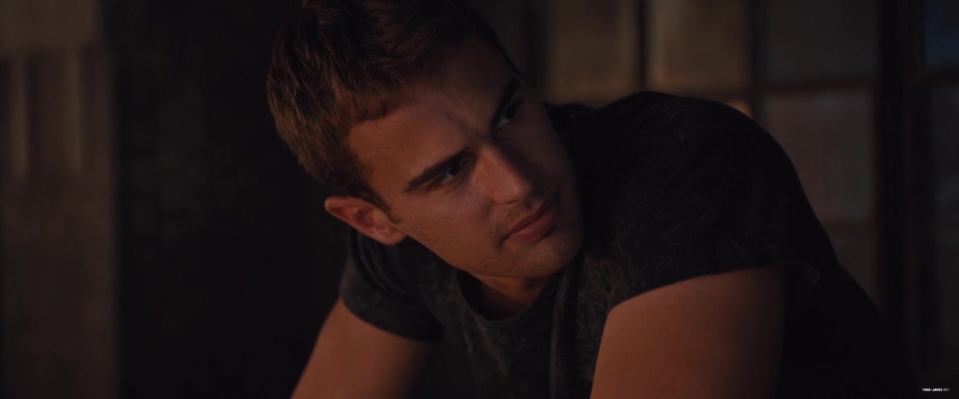 theojamesweb0446.jpg