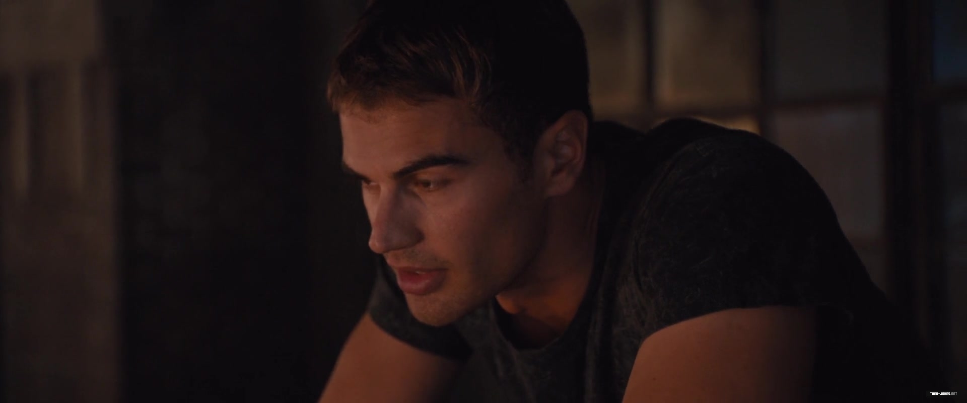 theojamesweb0447.jpg