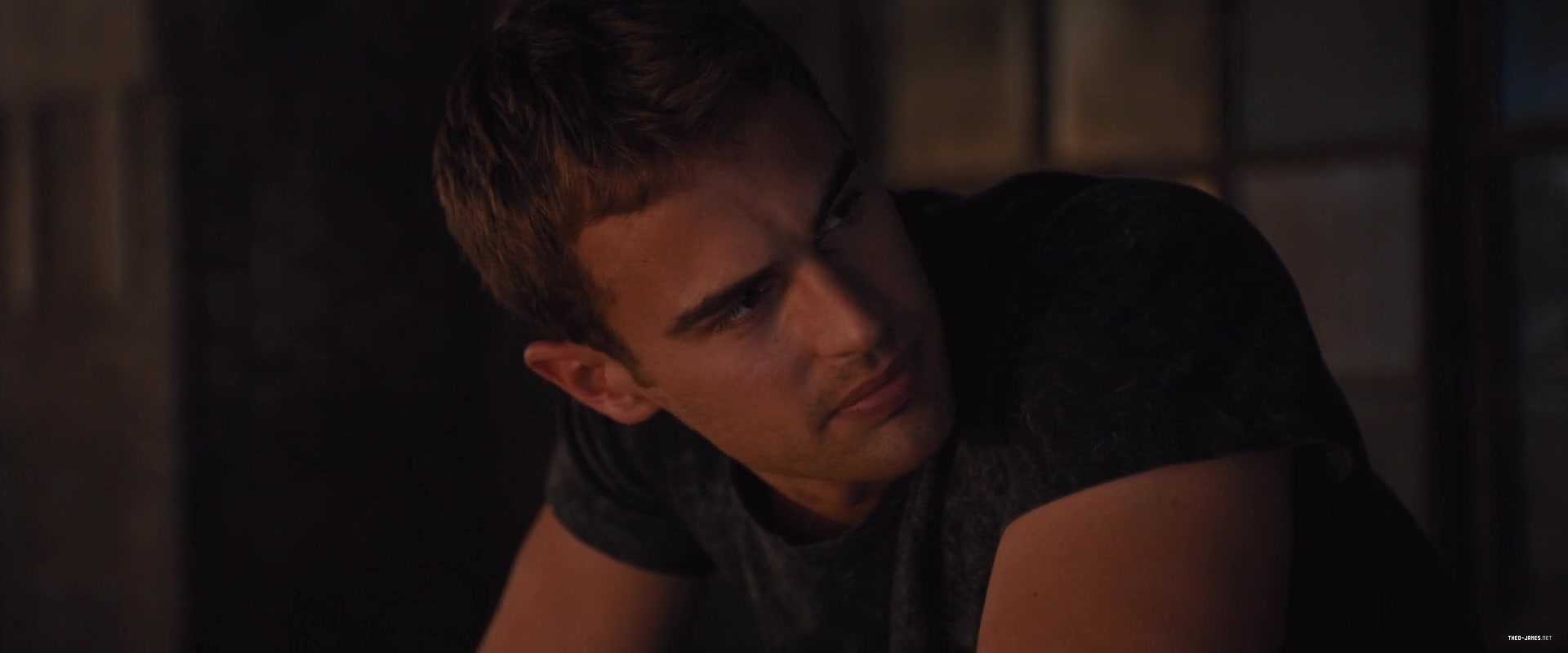 theojamesweb0448.jpg