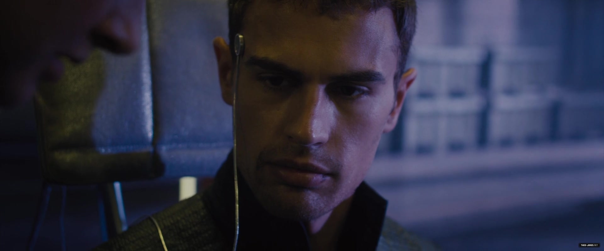 theojamesweb0545.jpg