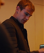 theojamesweb0330.jpg