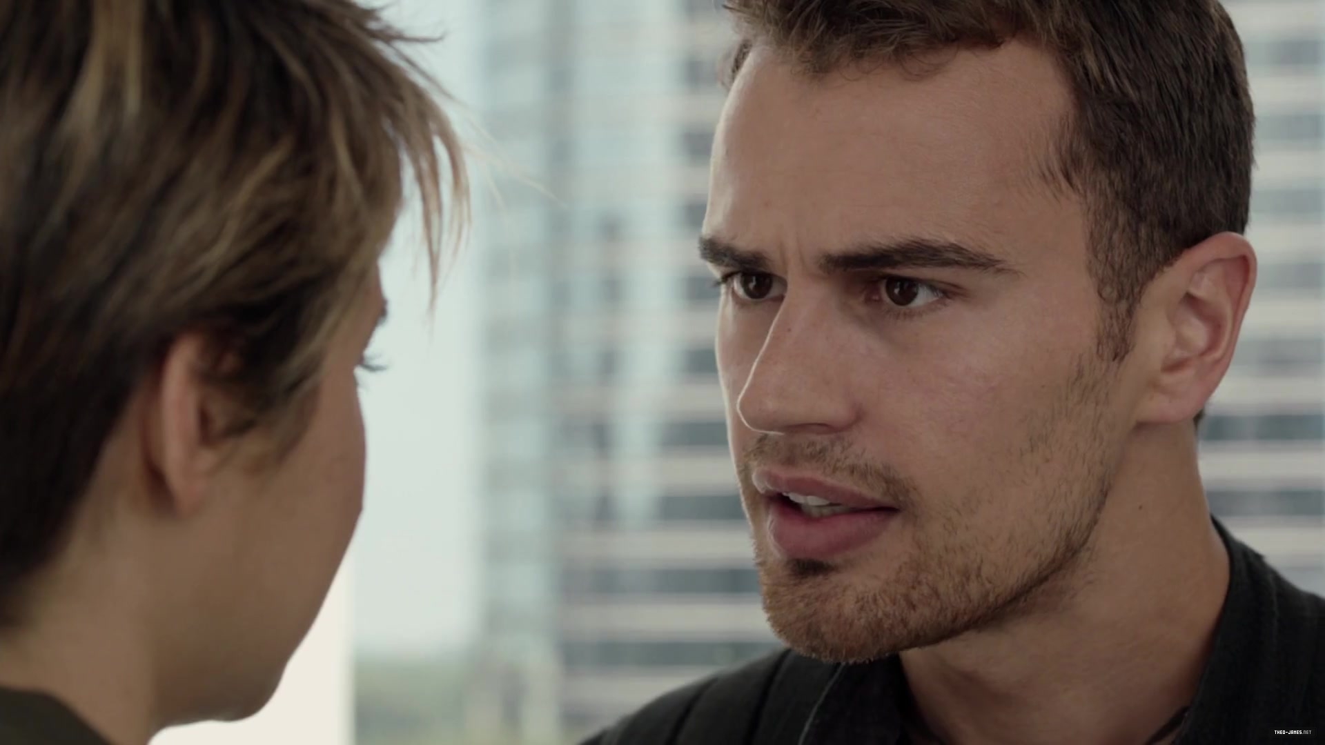 theojamesweb0871.jpg