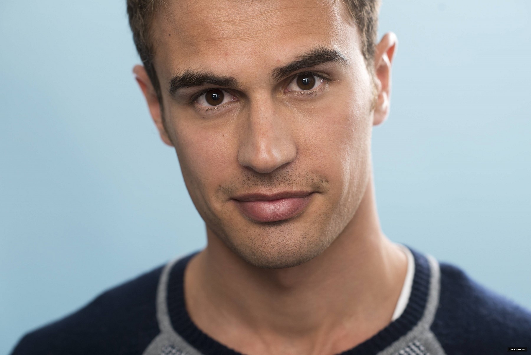 theojamesweb063.jpg