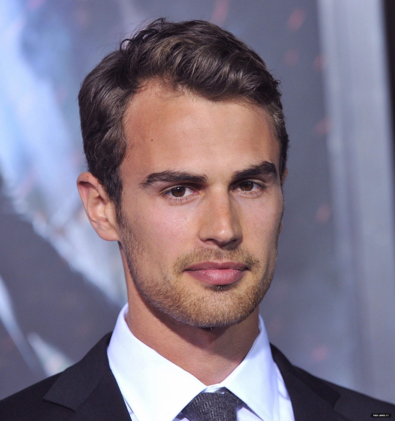 theojamesweb0020.jpg