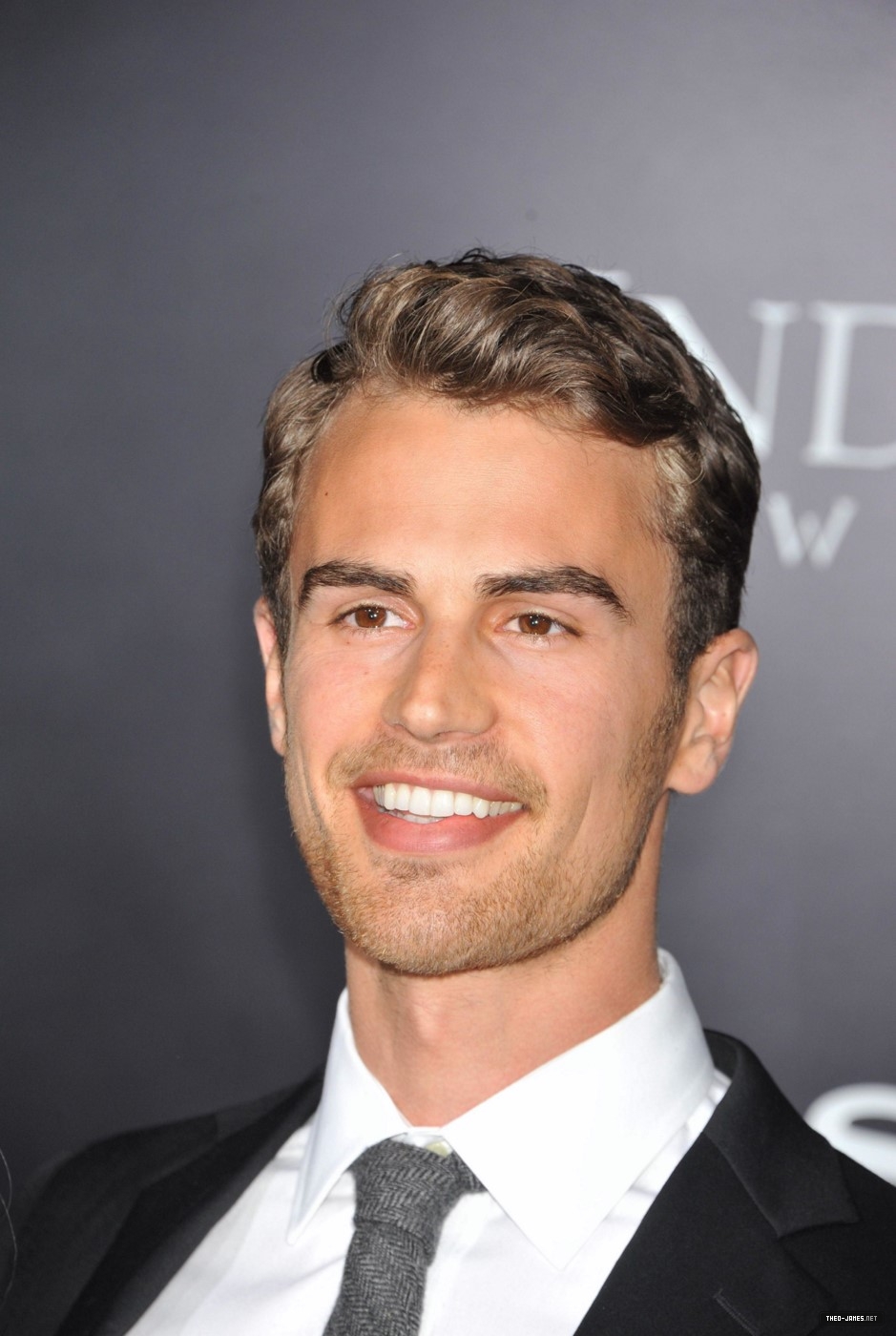 theojamesweb0042.jpg