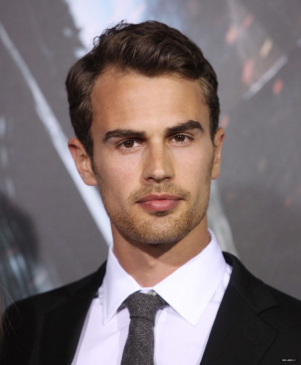 theojamesweb0162.jpg