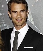 theojamesweb0053.jpg