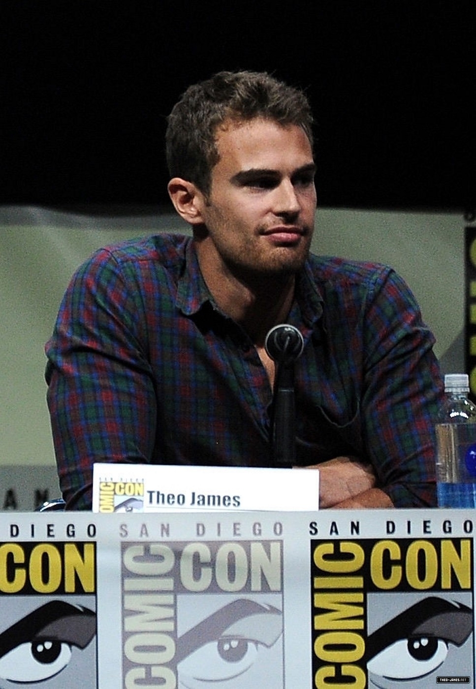 theojamesweb0215.jpg