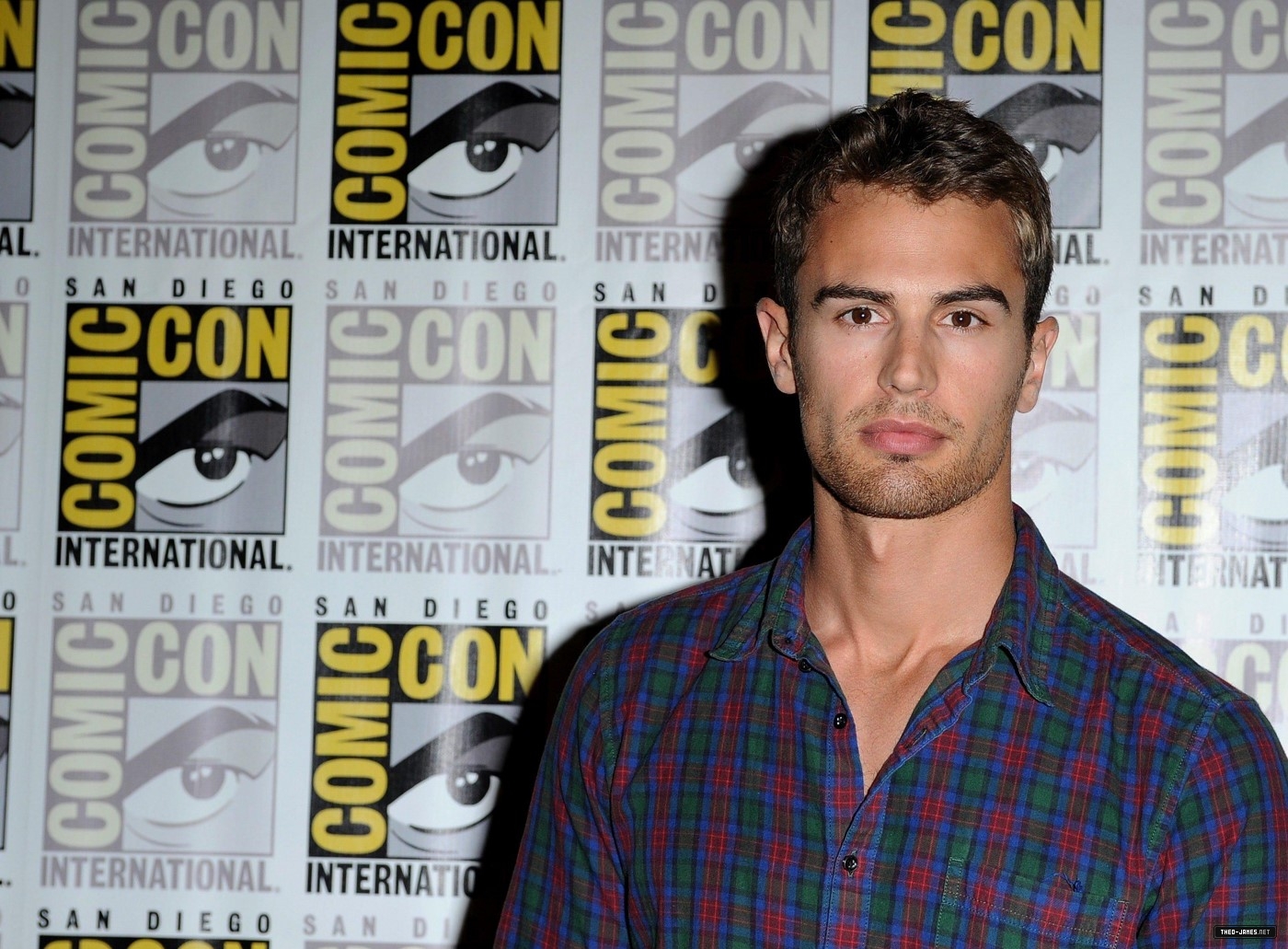 theojamesweb0243.jpg