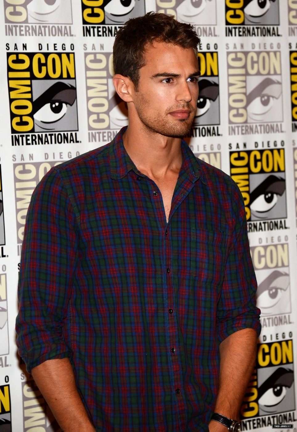 theojamesweb0260.jpg