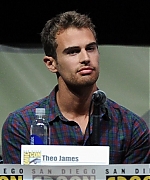 theojamesweb0200.jpg