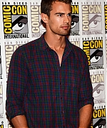 theojamesweb0260.jpg