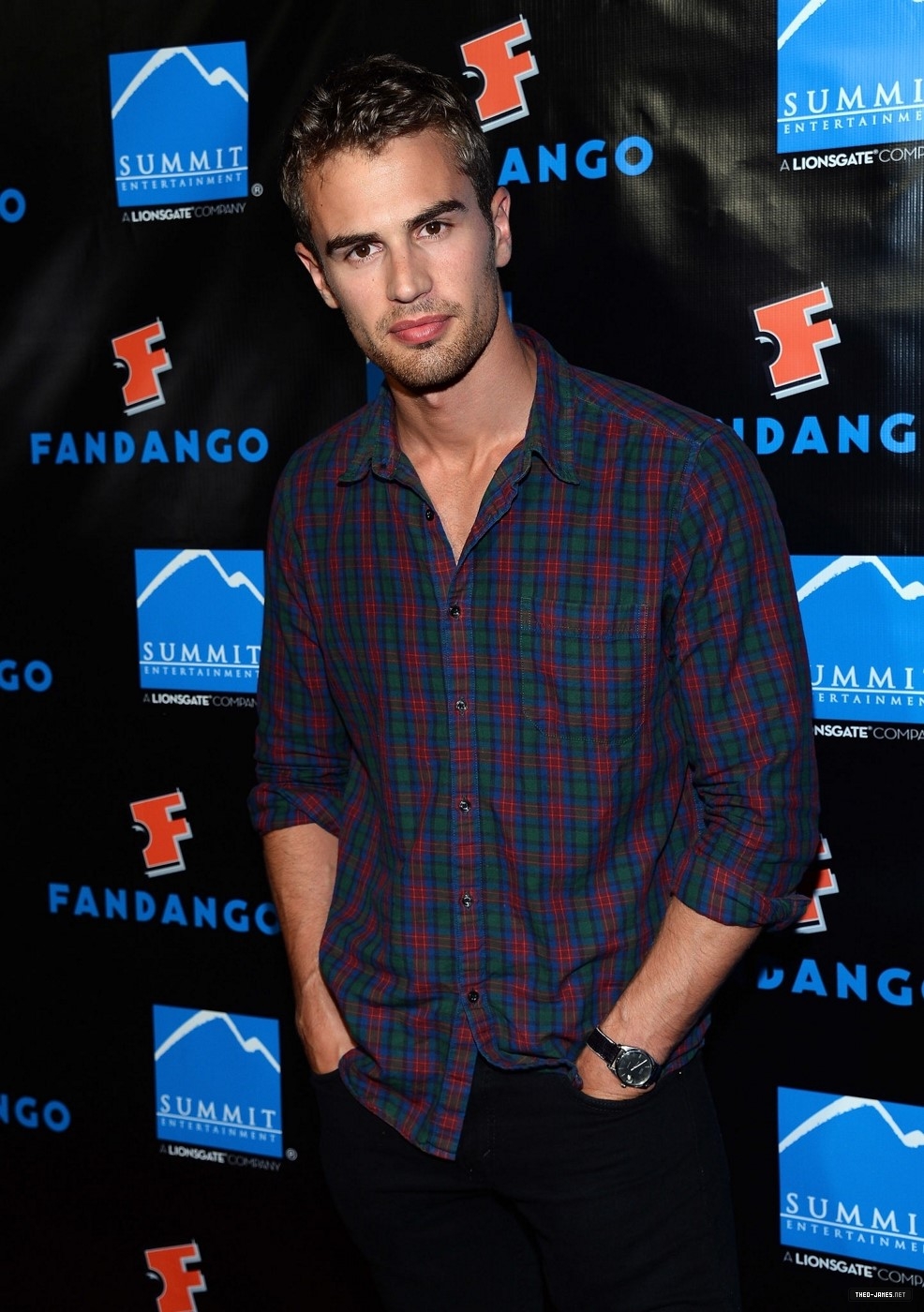 theojamesweb0292.jpg