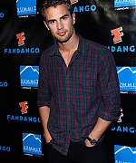 theojamesweb0292.jpg