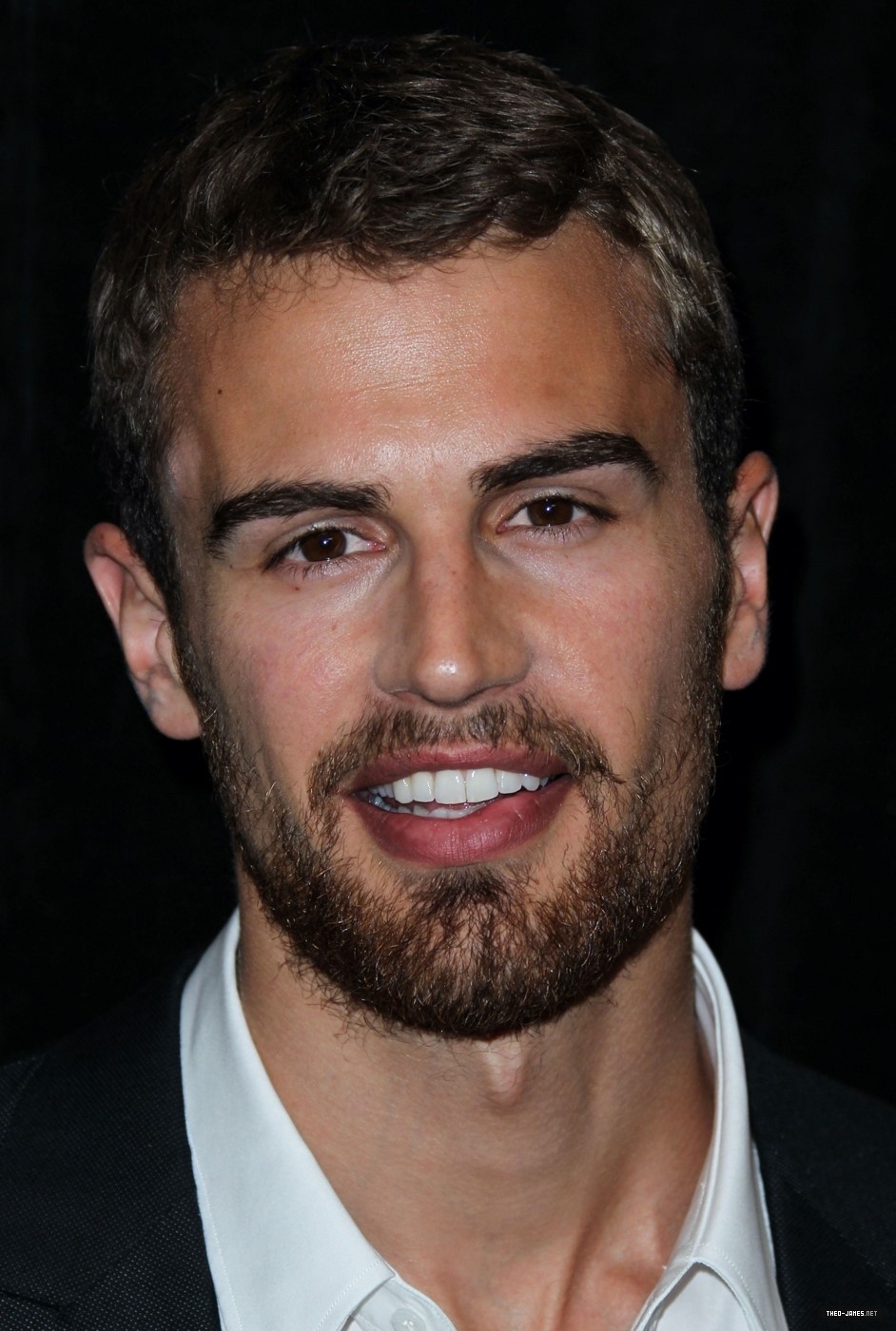 theojamesweb0432.jpg