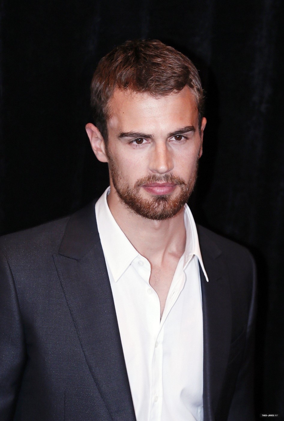 theojamesweb0454.jpg