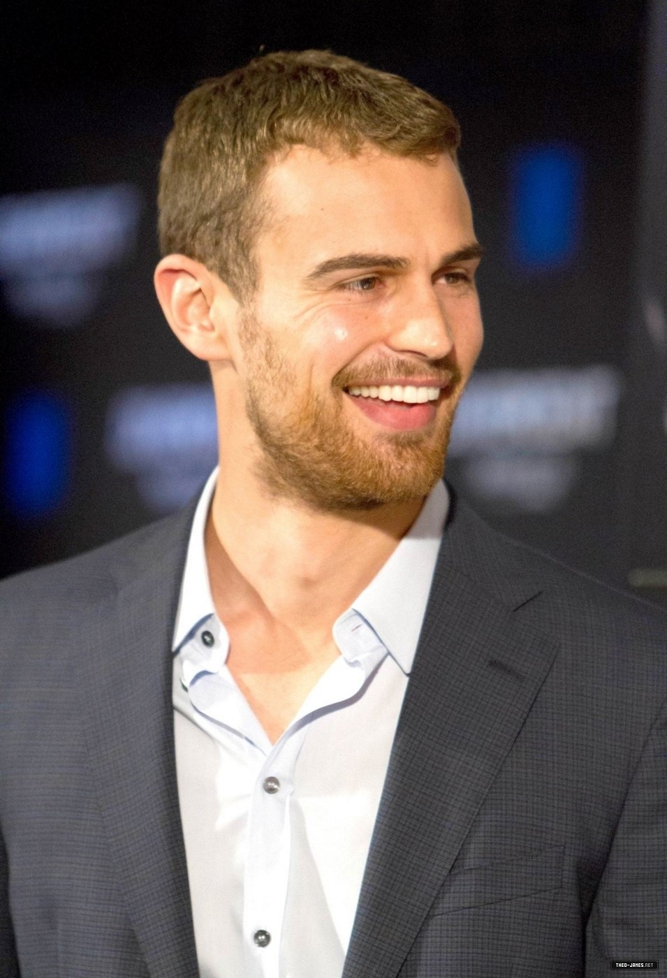 theojamesweb0455.jpg