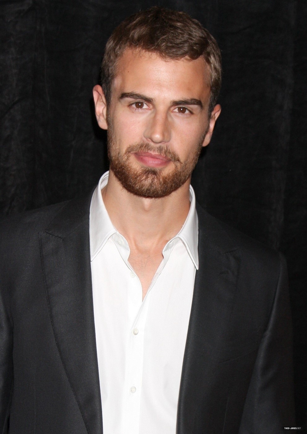 theojamesweb0458.jpg