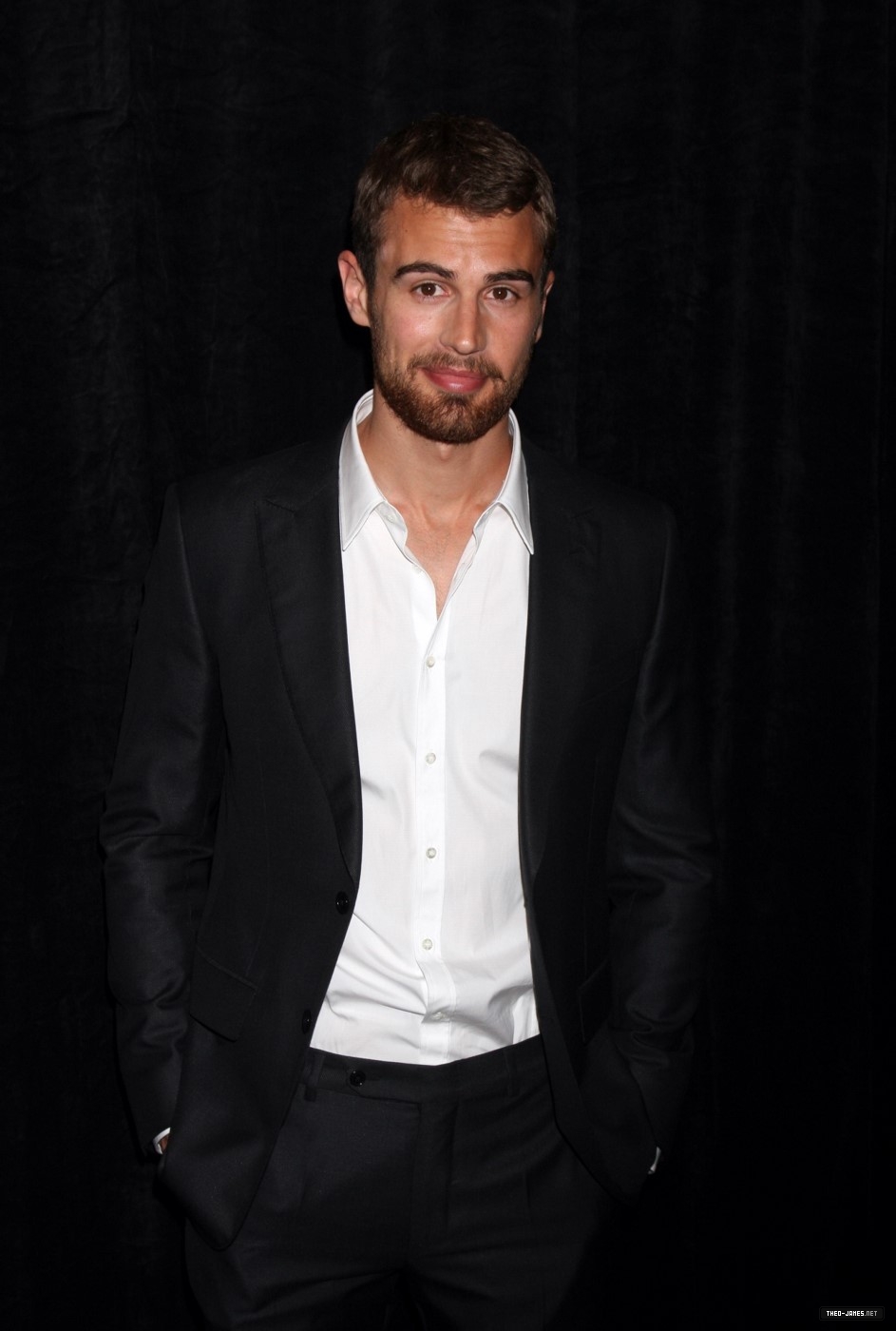 theojamesweb0470.jpg