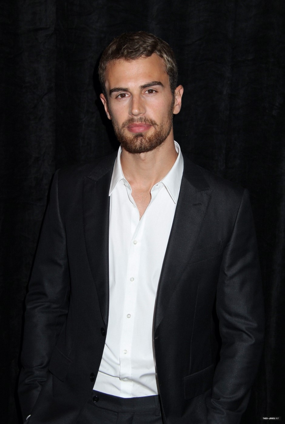 theojamesweb0475.jpg