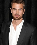 theojamesweb0371.jpg