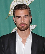 theojamesweb0374.jpg