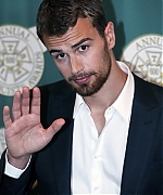 theojamesweb0408.jpg