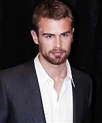 theojamesweb0454.jpg