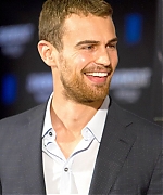 theojamesweb0455.jpg