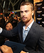 theojamesweb0483.jpg