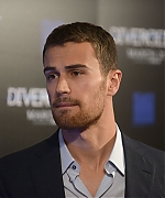 theojamesweb0489.jpg