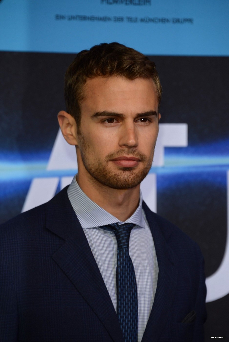 theojamesweb0722.jpg