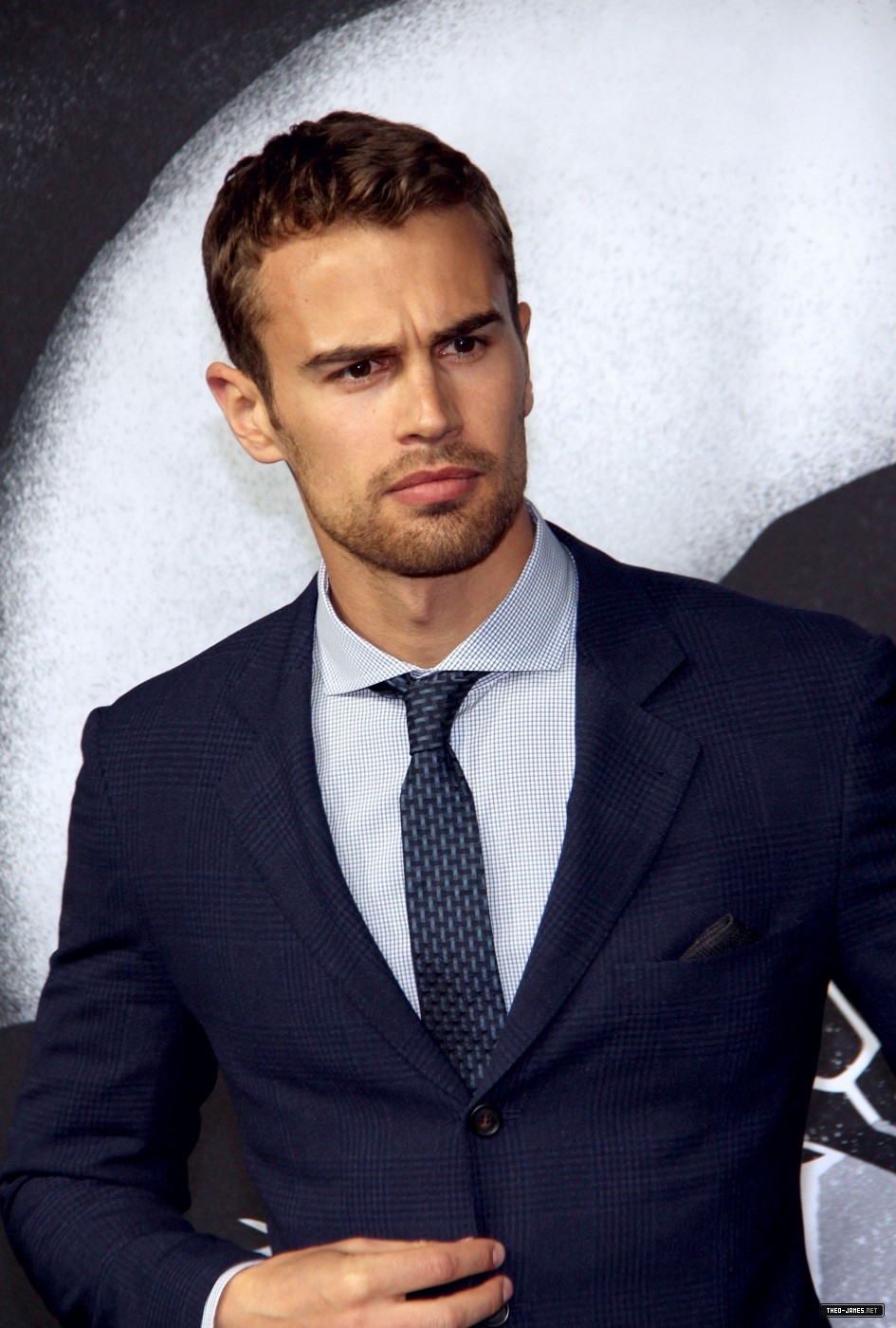 theojamesweb0729.jpg