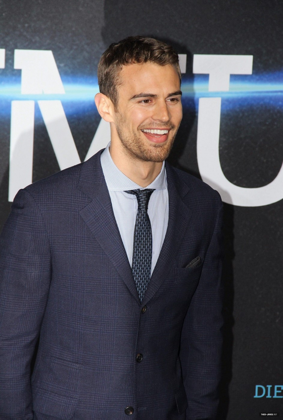 theojamesweb0731.jpg