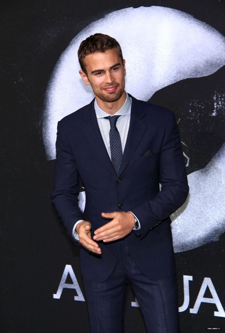 theojamesweb0739.jpg