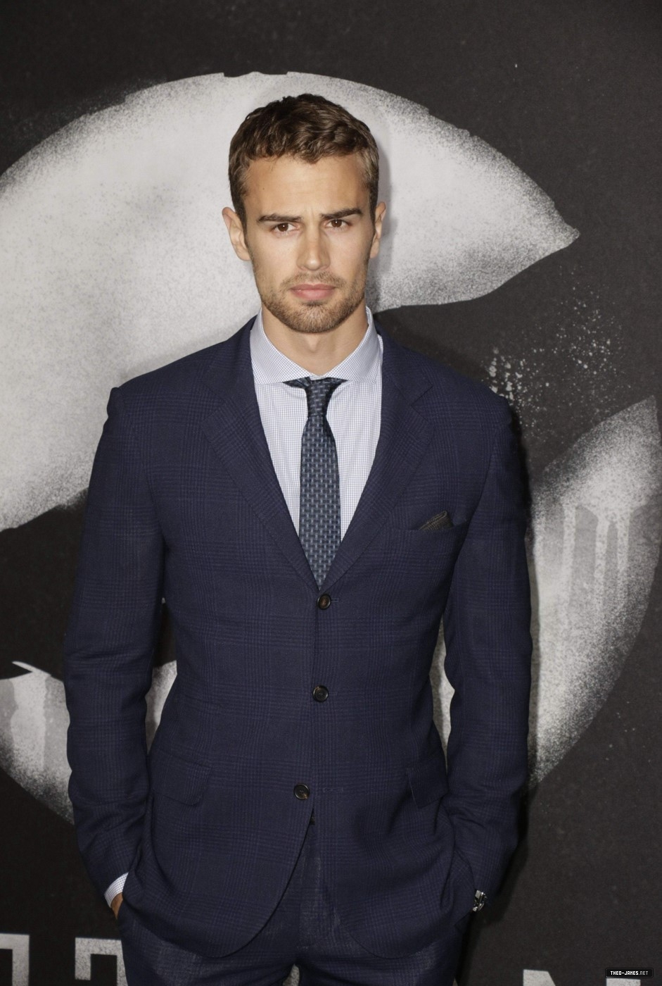 theojamesweb0753.jpg