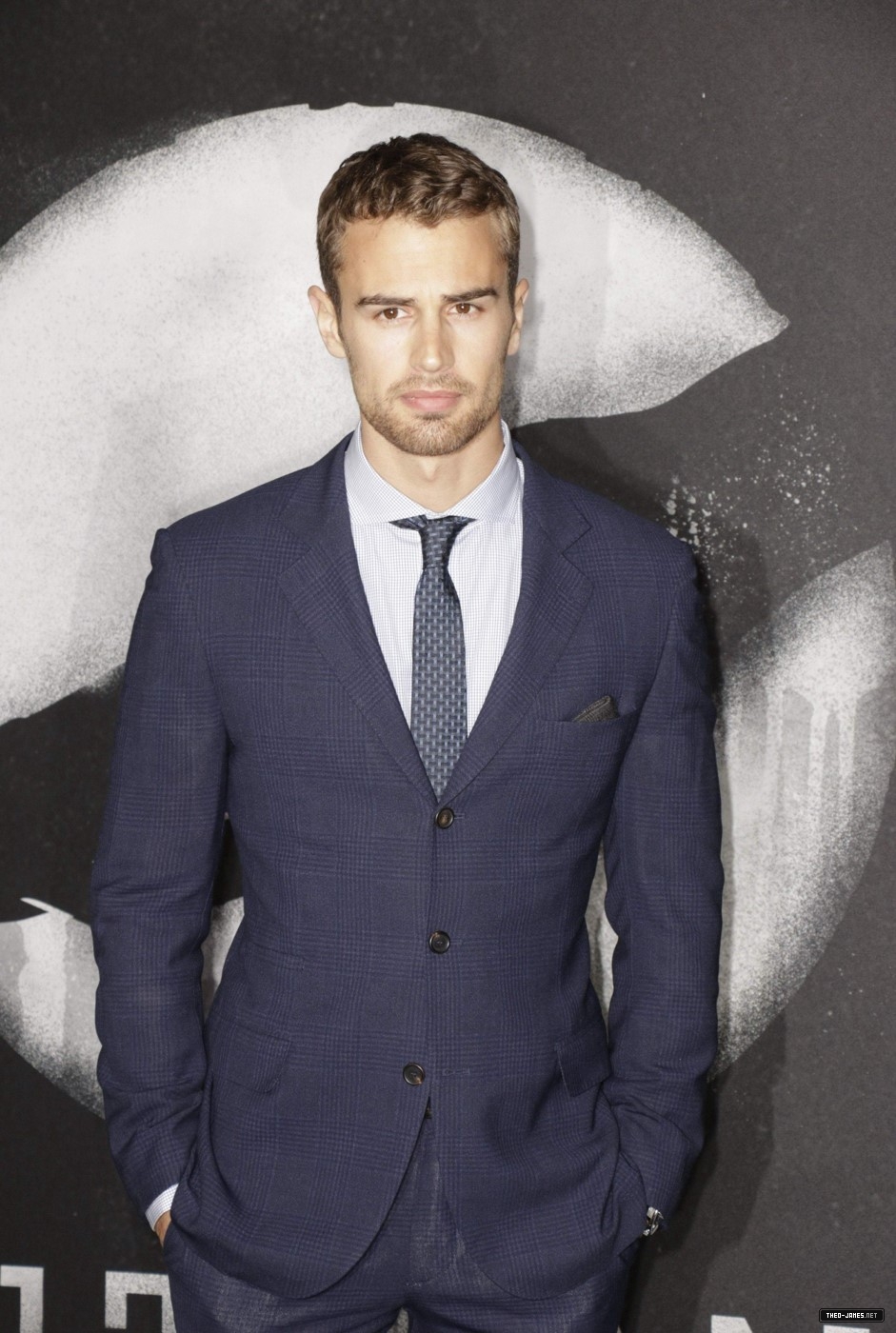 theojamesweb0754.jpg