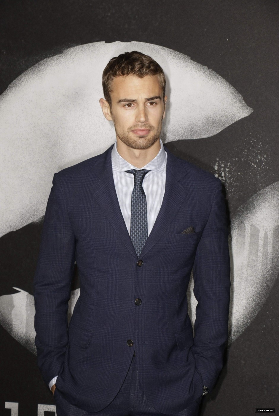 theojamesweb0758.jpg