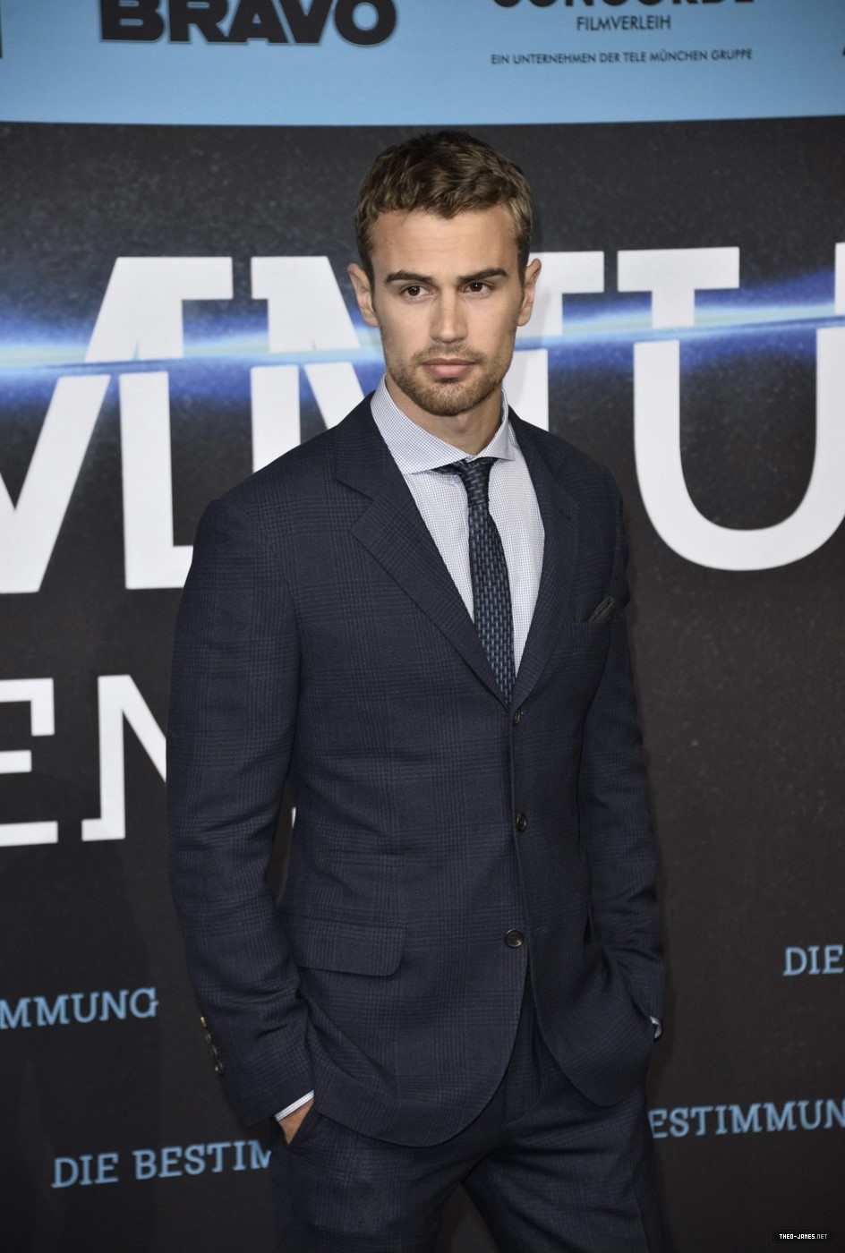 theojamesweb0792.jpg