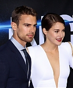 theojamesweb0539.jpg