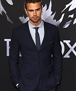 theojamesweb0736.jpg