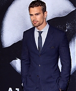 theojamesweb0740.jpg