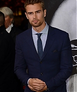 theojamesweb0746.jpg