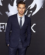 theojamesweb0747.jpg