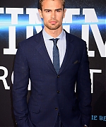 theojamesweb0750.jpg