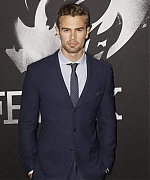 theojamesweb0755.jpg